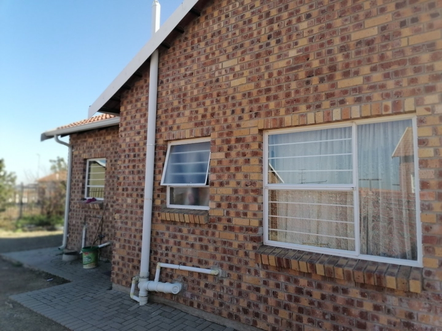 2 Bedroom Property for Sale in Hillside View Free State
